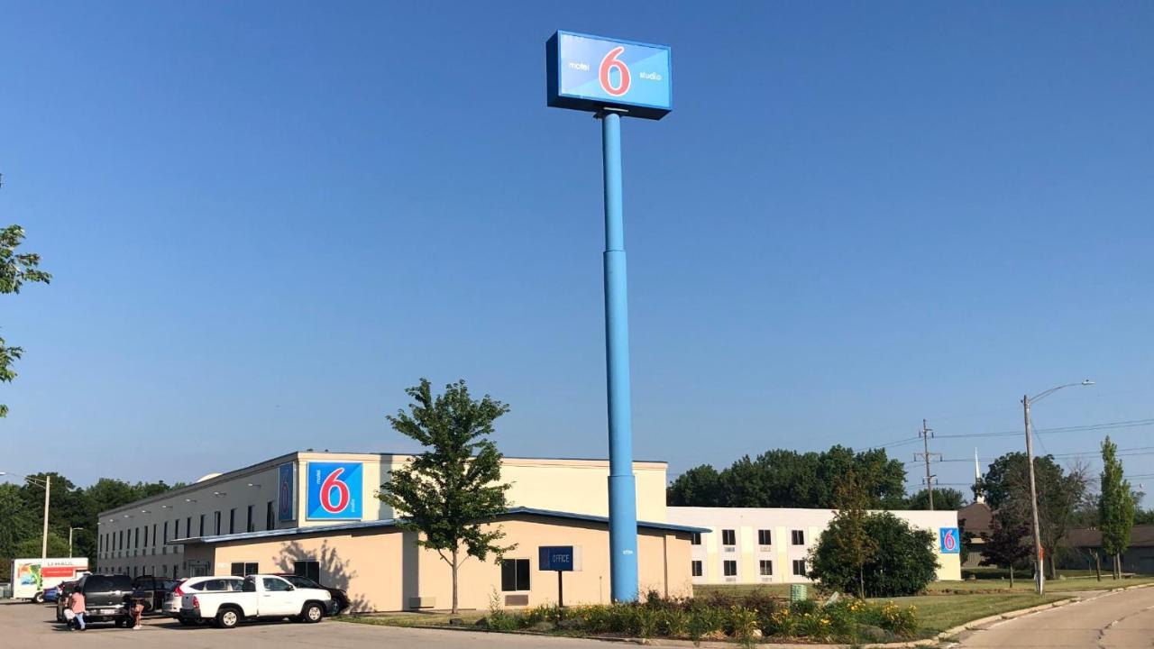 Motel 6 Peoria Bagian luar foto
