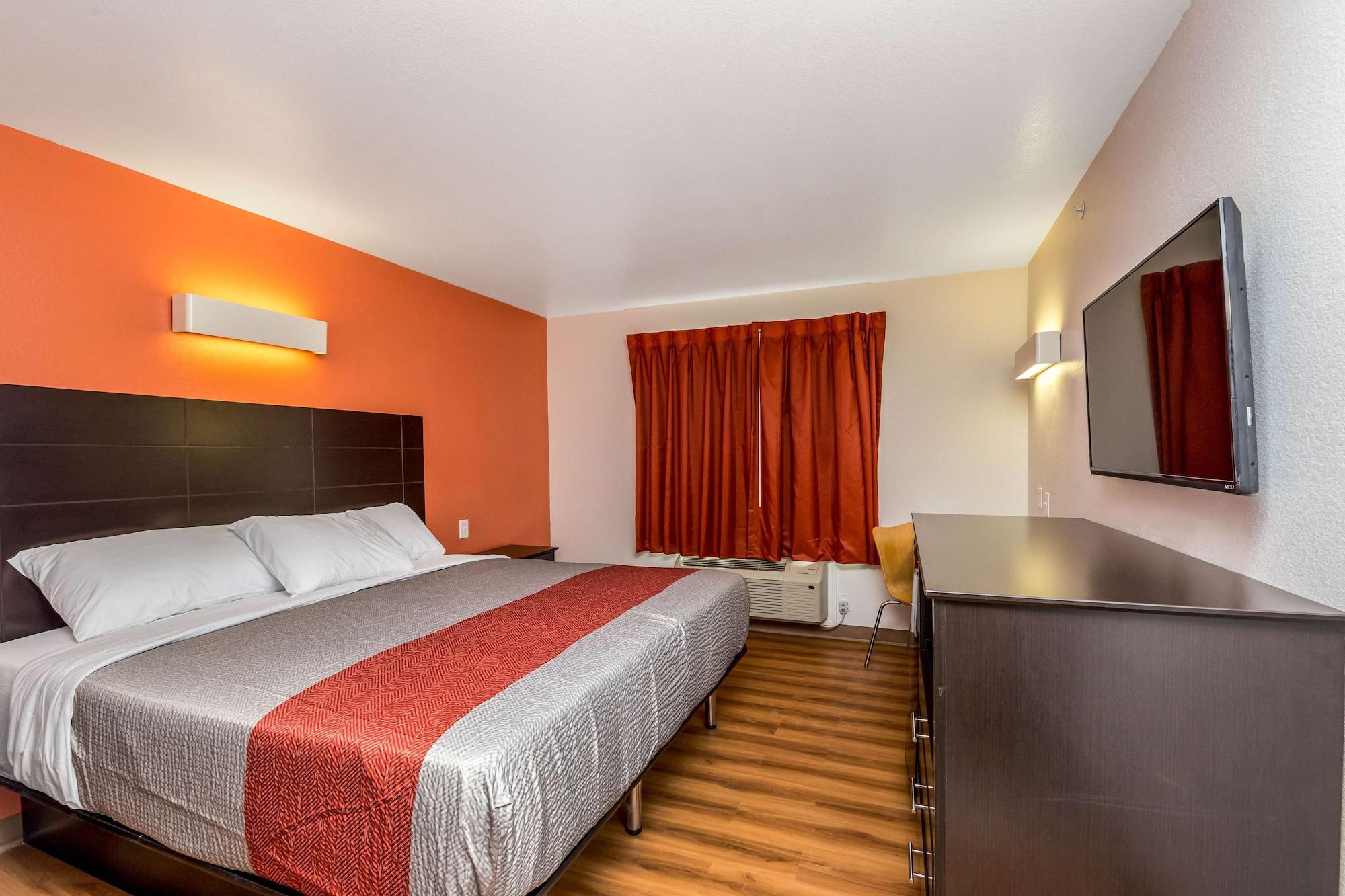 Motel 6 Peoria Bagian luar foto