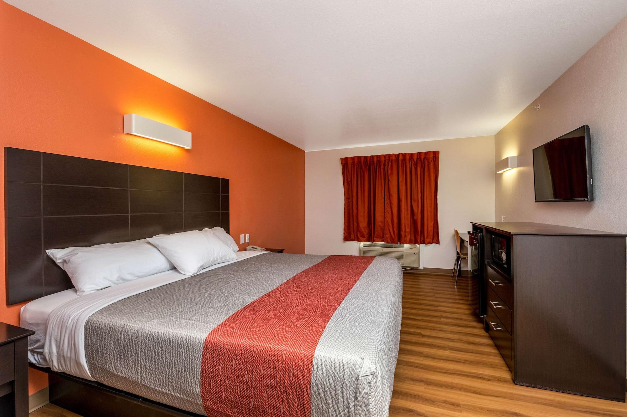 Motel 6 Peoria Bagian luar foto
