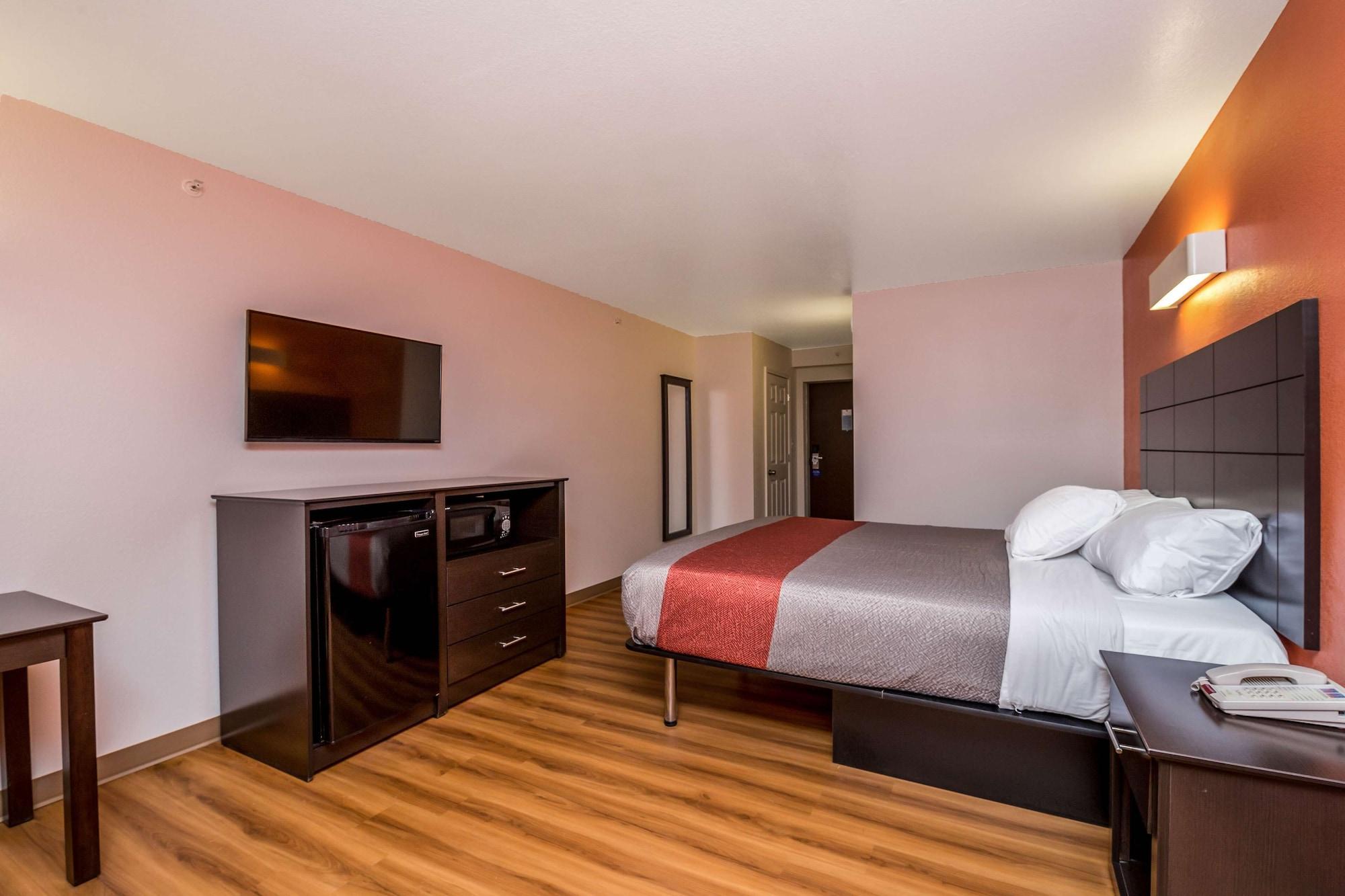 Motel 6 Peoria Bagian luar foto