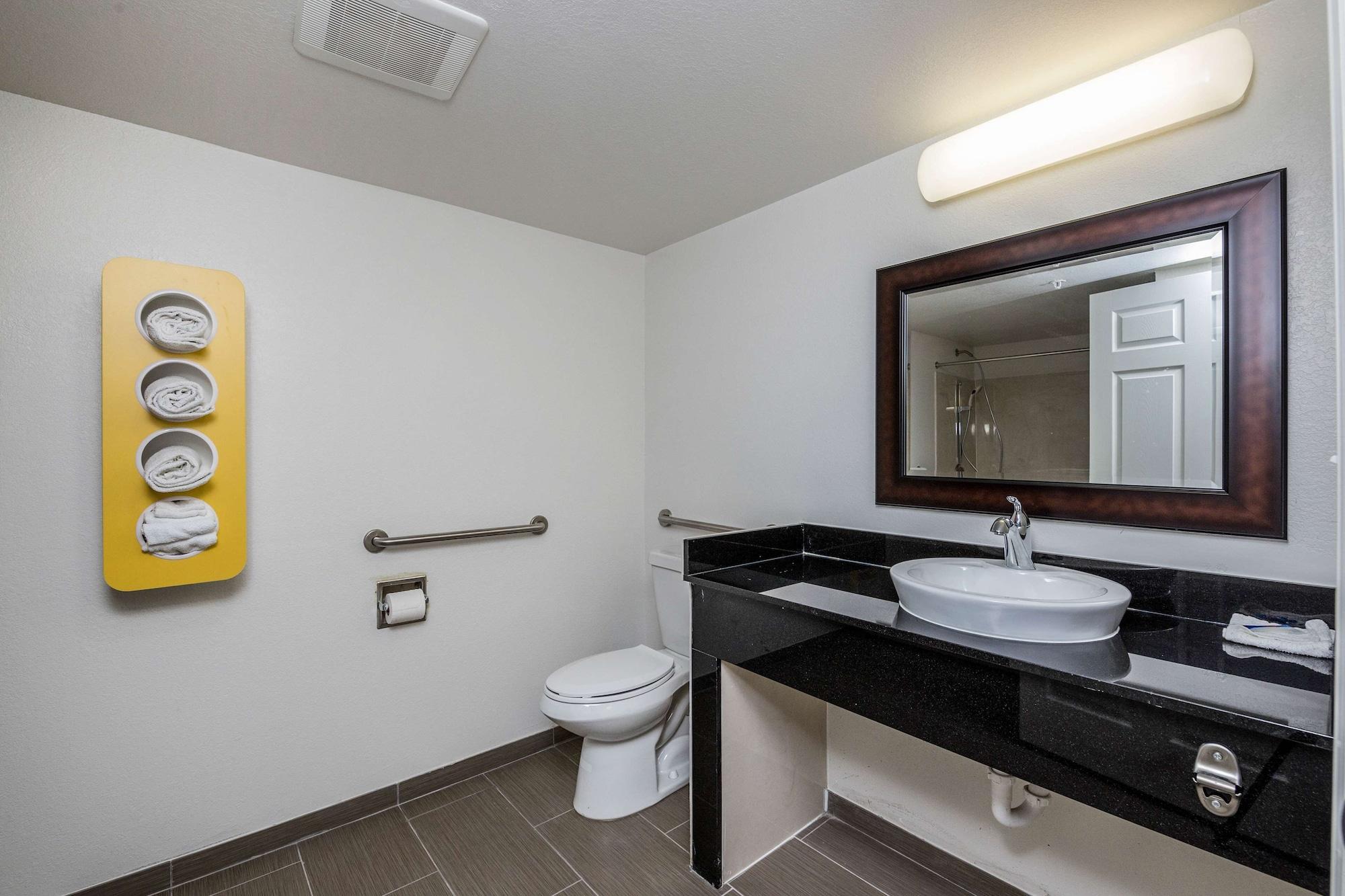 Motel 6 Peoria Bagian luar foto