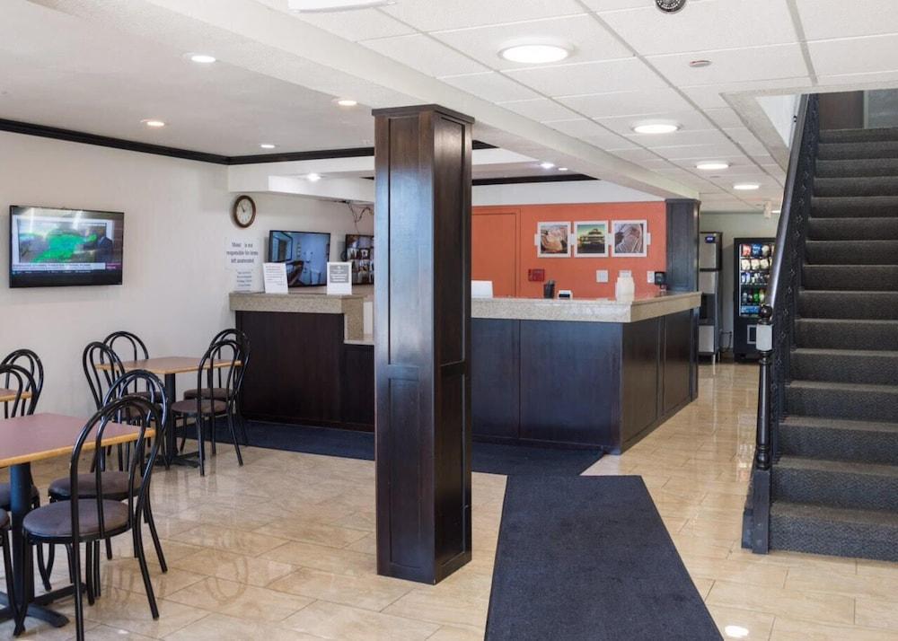 Motel 6 Peoria Bagian luar foto
