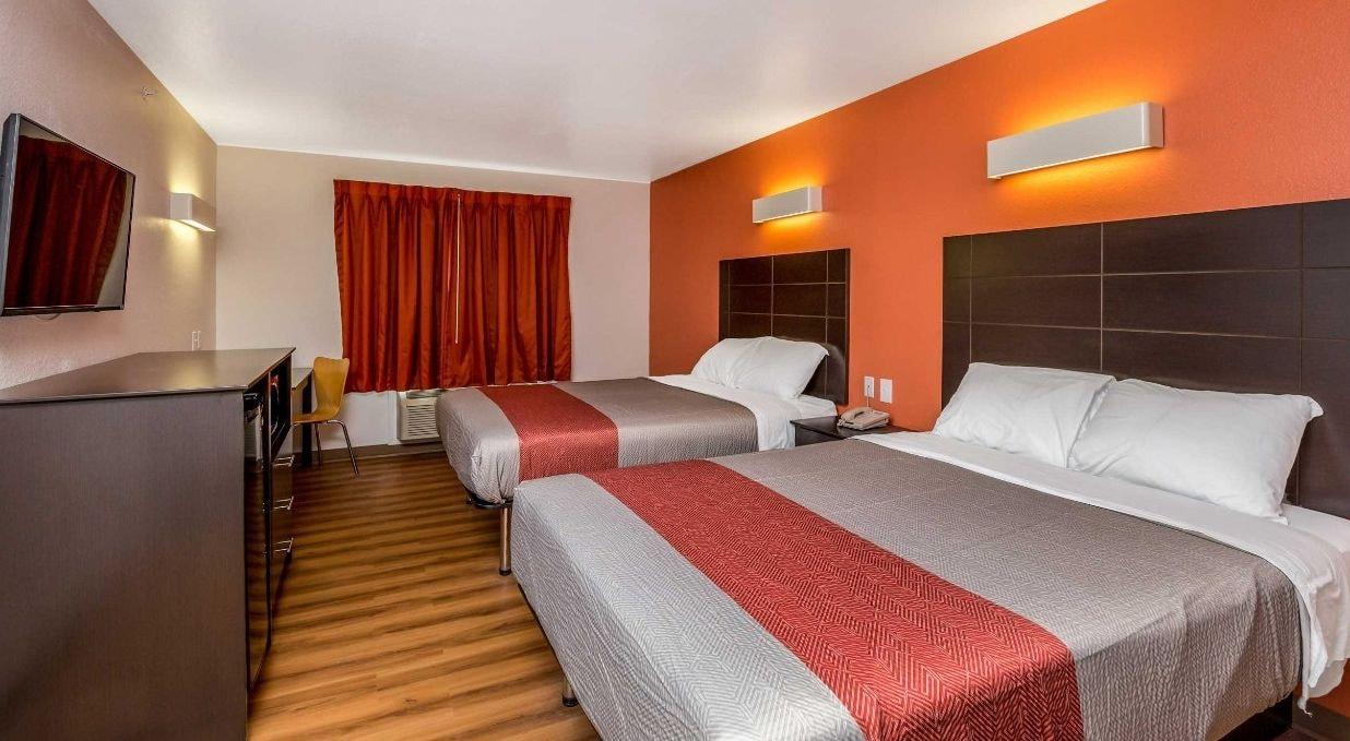 Motel 6 Peoria Bagian luar foto