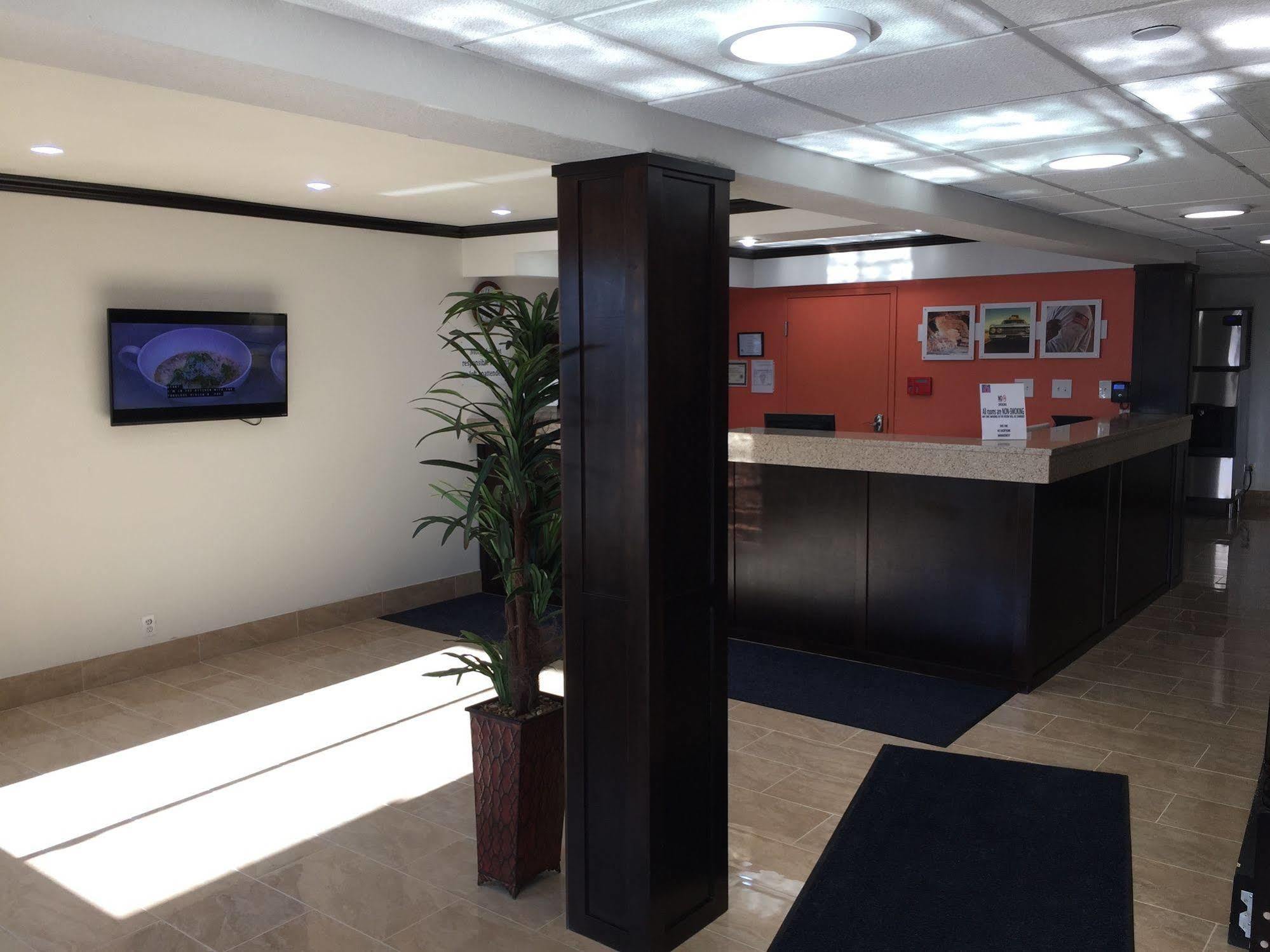 Motel 6 Peoria Bagian luar foto